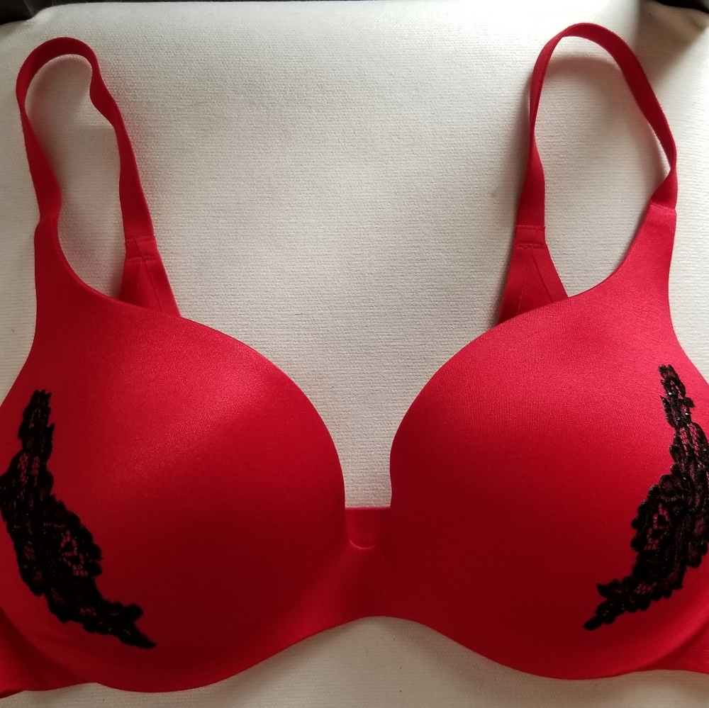 Victoria's Secret Incredible Push Up size 34D
